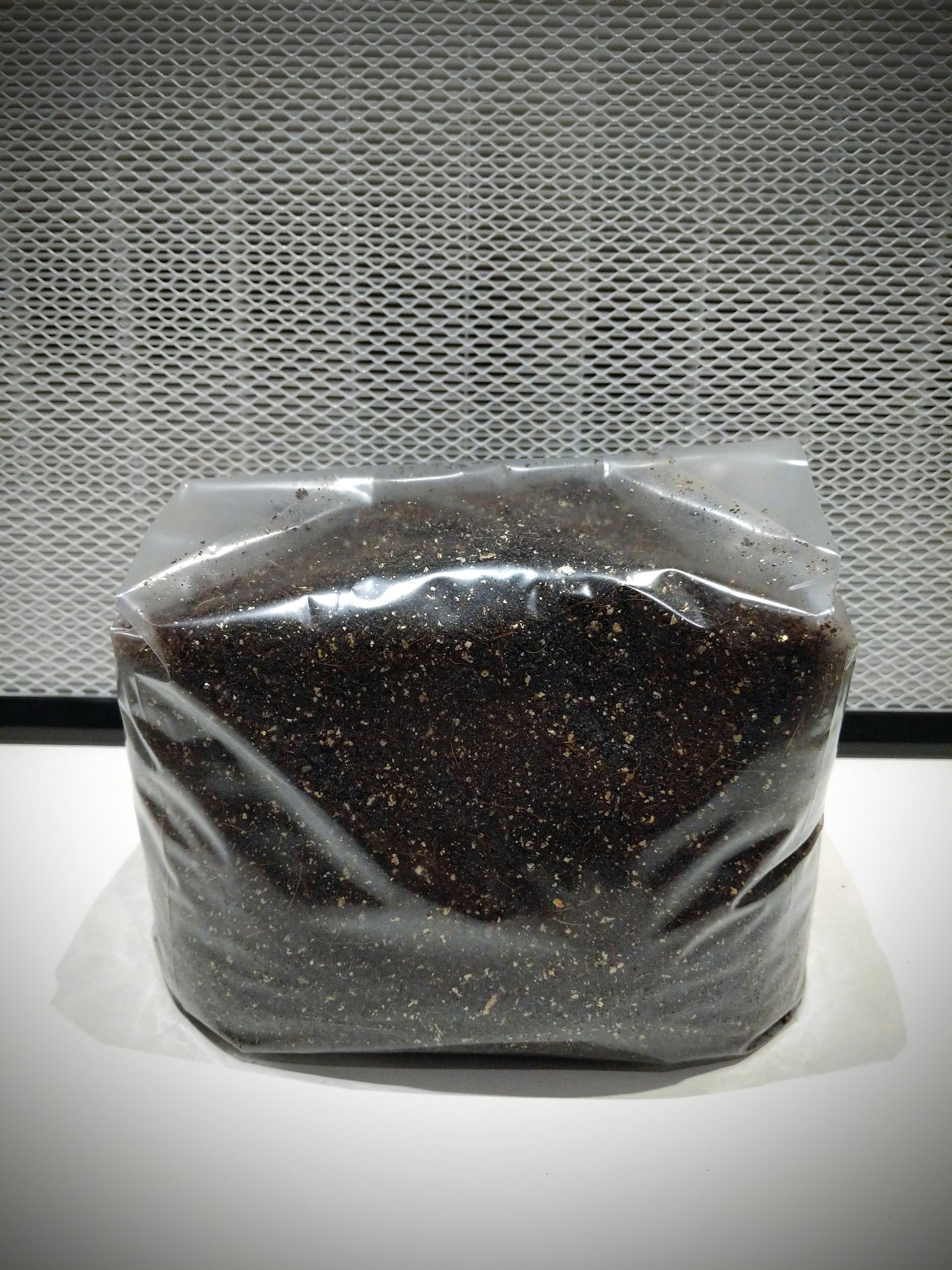 Iside: 3kg Substrato sterilizzato per la produzione - Base di Fibra di Cocco